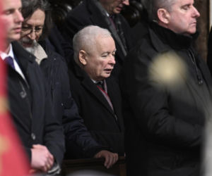 Msza za ofiary Smoleńska w Archikatedrze. Obecni Nawrocki i Kaczyńska