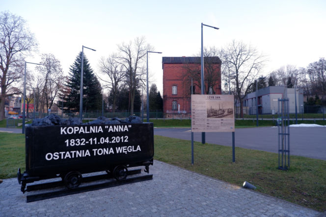 To jedno z najpiękniejszych miast w woj. śląskim. W PRL-u otrzymało i straciło prawa miejskie