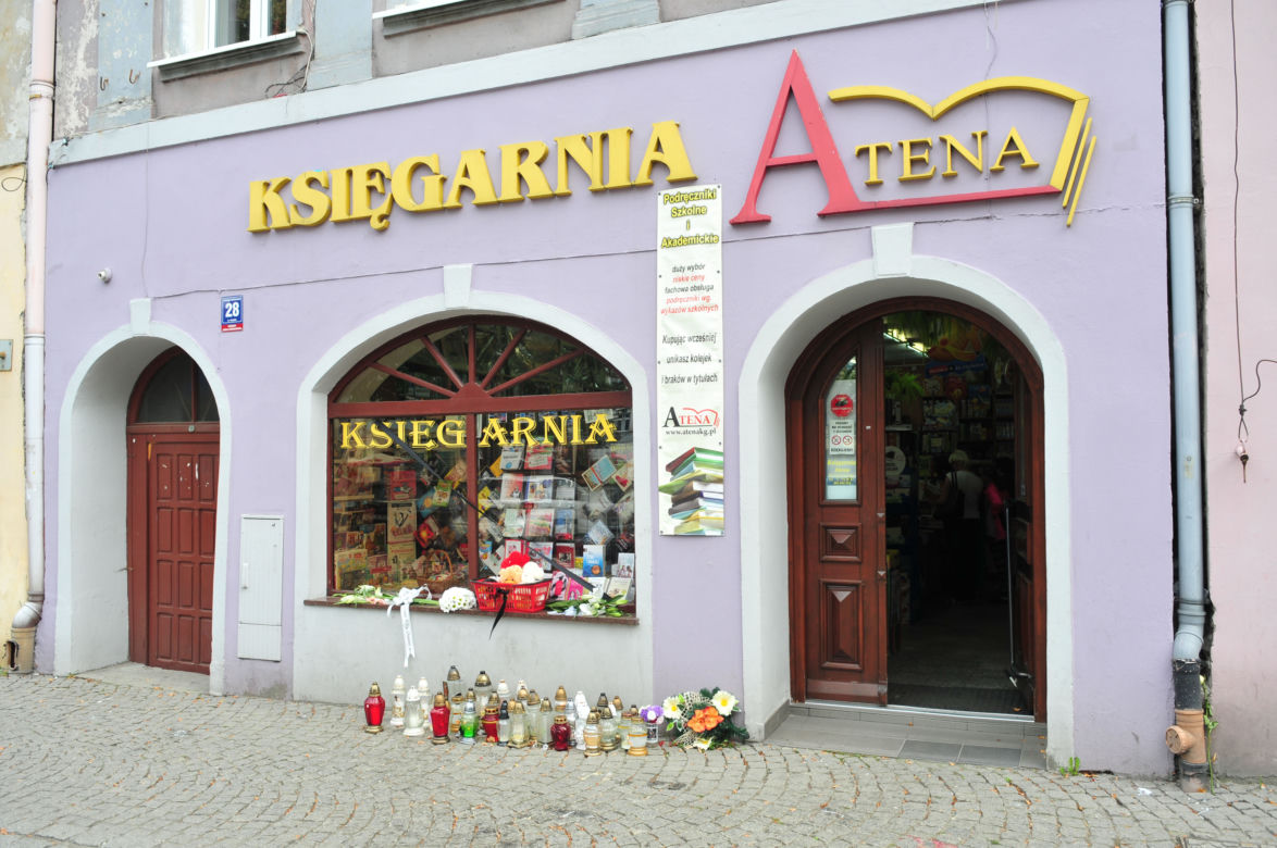 Potwór zgnije w więzieniu