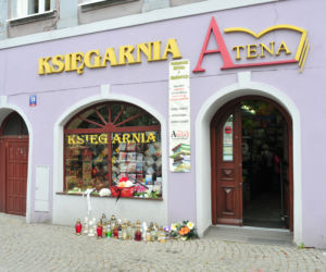Potwór zgnije w więzieniu