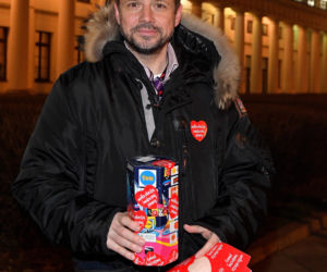 Rafał Trzaskowski zbiera na WOŚP
