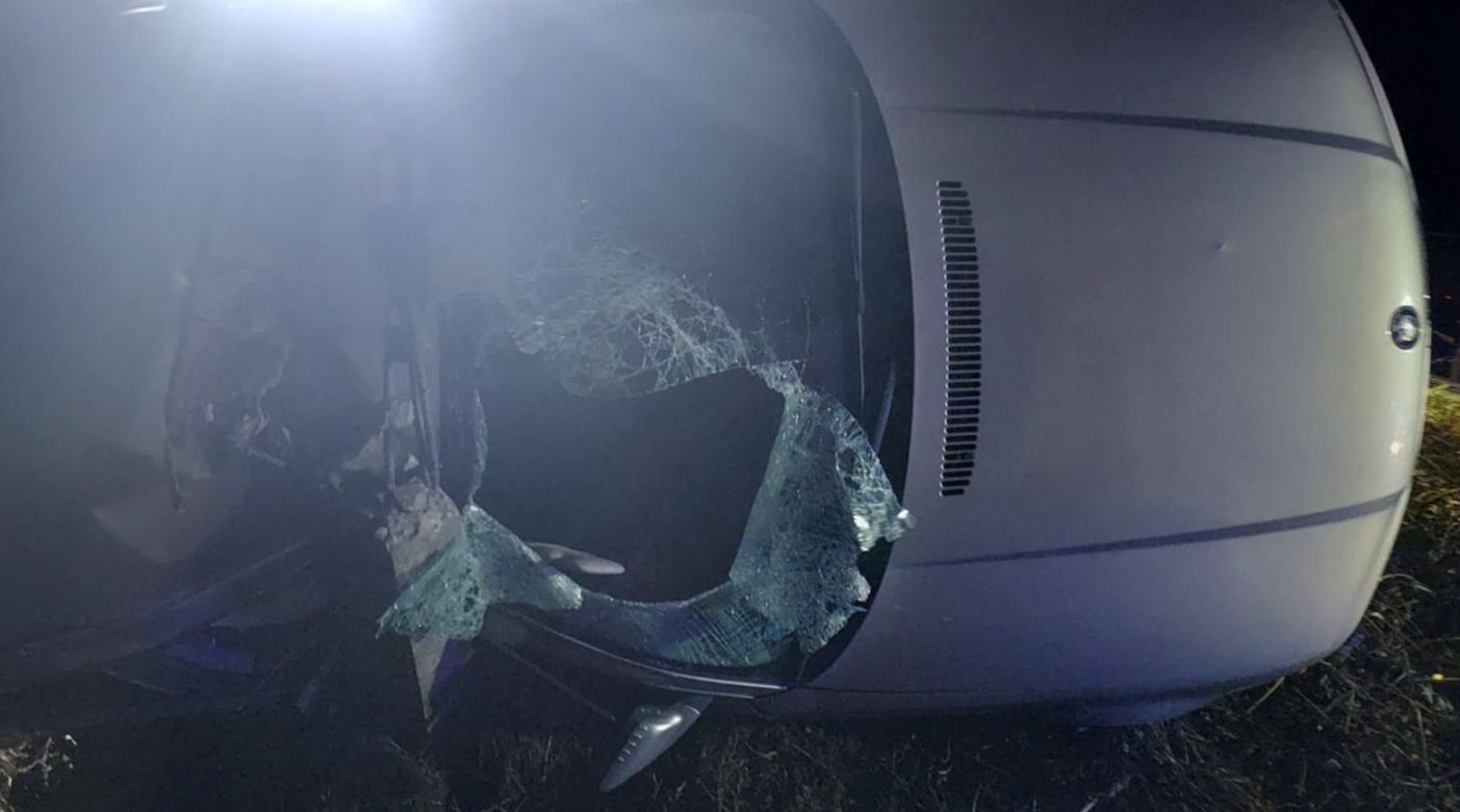 Strzelce Namysłowskie: Naćpany 24-latek roztrzaskał BMW! W aucie pijane koleżanki [ZDJĘCIA] 