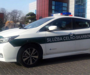 Krajowa Administracja Skarbowa ma nowe hybrydowe i elektryczne radiowozy