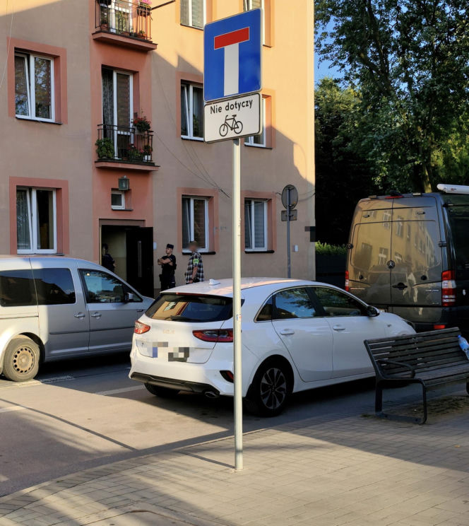 Cztery ciała w mieszkaniu! Wśród zmarłych zaledwie 8-dniowe dziecko