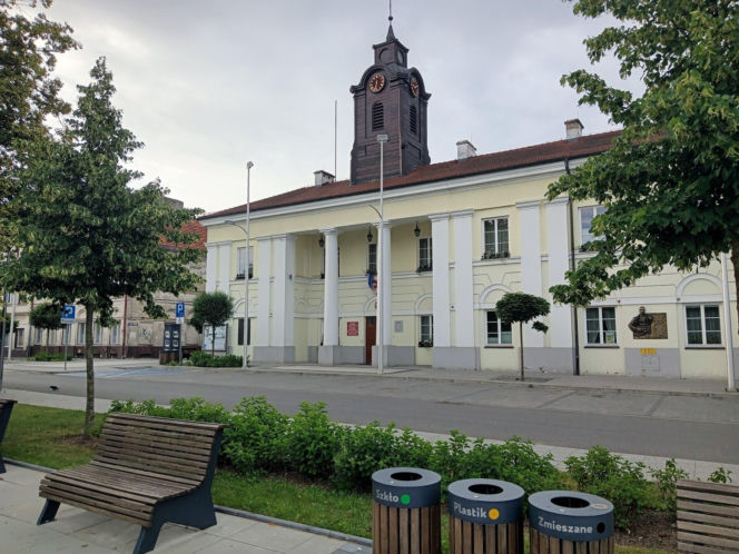 To miasto w woj. łódzkim zapisało się na kartach historii. Znalazł w nim schronienie Napoleon Bonaparte