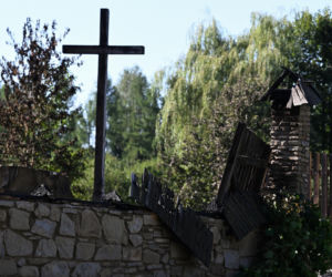 Krzyż przetrwał inferno. Zadziałała opatrzność?