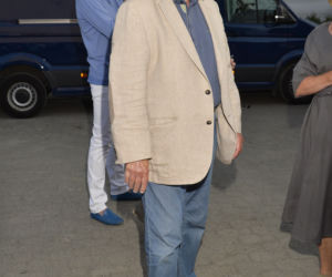 Jerzy Stuhr zaczął mówić i stawia pierwsze kroki