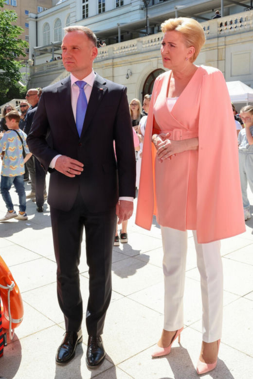 Agata Duda w wiosennych pastelach