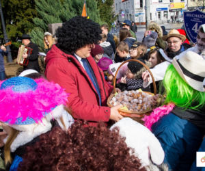 Ostatkowy korowód przeszedł ulicami Bełchatów
