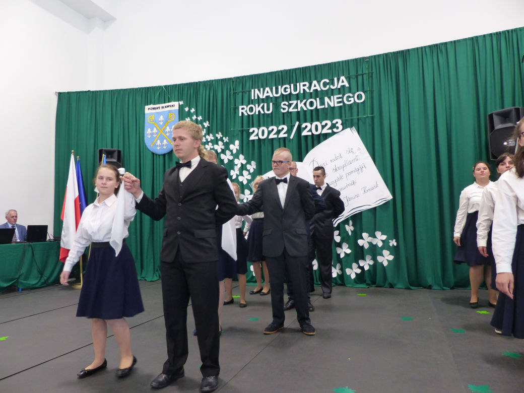 Otwarcie szkoły przy Sucharskiego