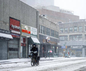 Ofiary śmiertelne, milion ludzi bez prądu w USA! Burza śnieżna atakuje
