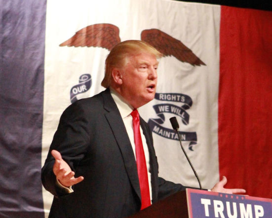Trump wściekł się, mówiąc o Ukrainie i atakach na rafinerie. Absurdalna wojna