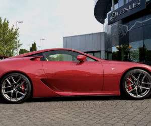 Lexus LFA na sprzedaż