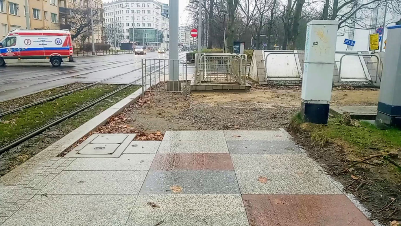 "Chodnik-widmo" na ul. Matejki