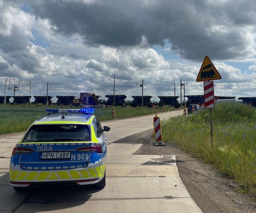Wypadek kolejowy pod Słupskiem. Sześć wagonów wypadło z szyn