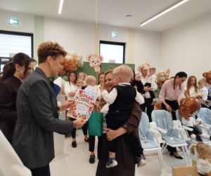 Otwarcie Żłobka w Mokobodach i pasowanie na żłobkowicza