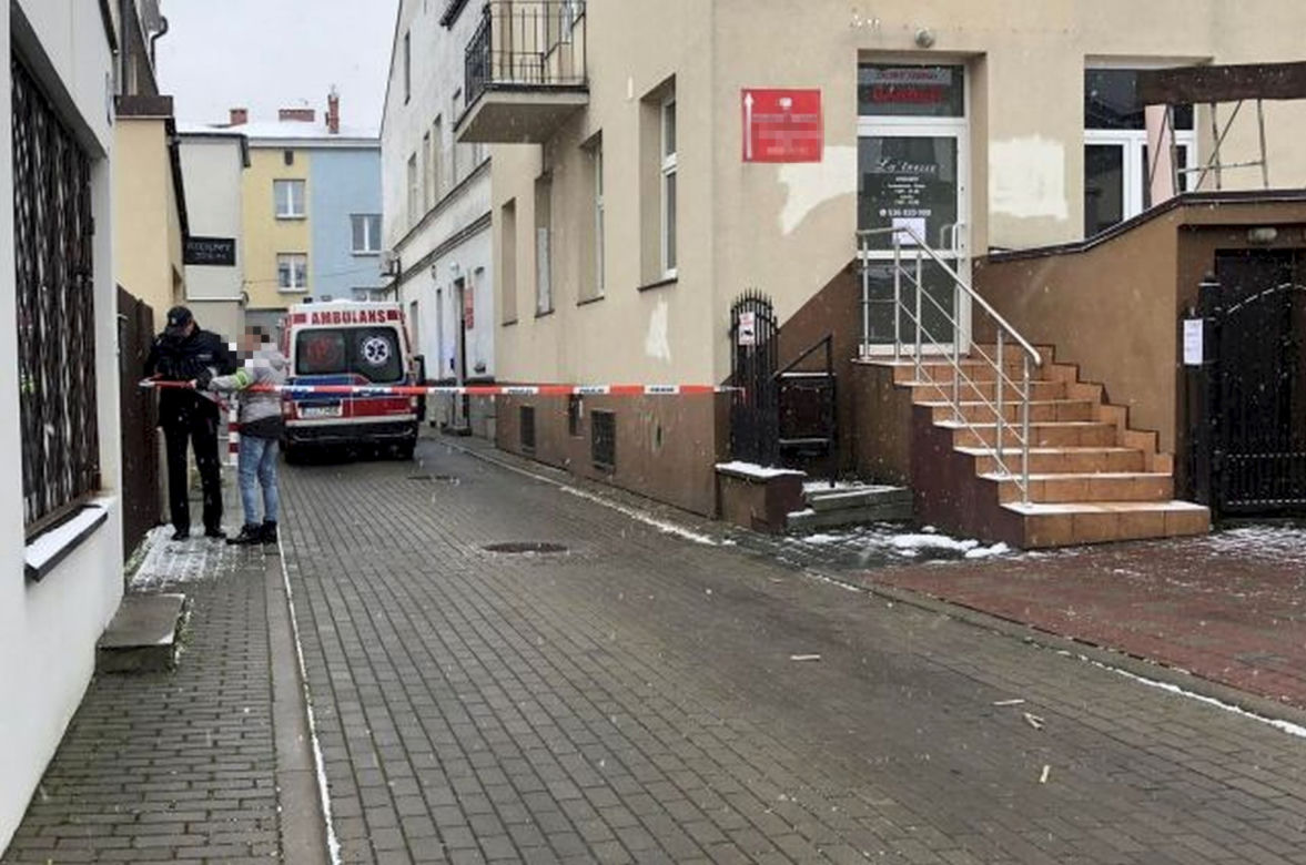 40 ciosami nożem zabił komorniczkę