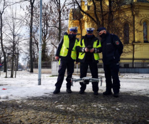 Dron w powietrzu, to patrol za rogiem!