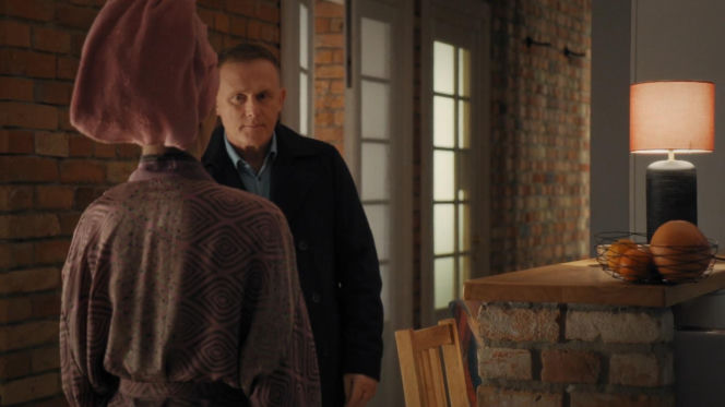 M jak miłość odc. 1921. Joanna (Dominika Sakowicz), Artur Rogowski (Robert Moskwa)