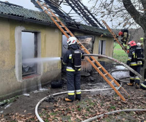 Pożar zabrał im dobytek całego życia. Rodzina z trójką dzieci potrzebuje pomocy 