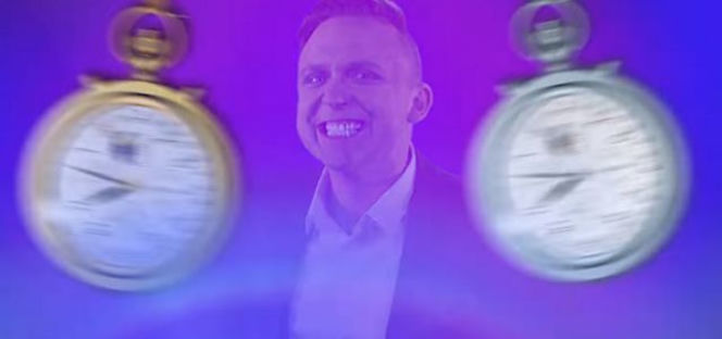 Jak naprawdę wygląda hipnoza? Parodia od Abstrachuje 