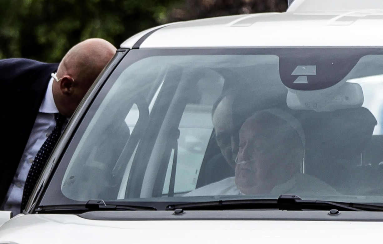 Papież Franciszek opuścił szpital po 37 dniach