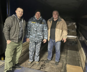Gwiazdor disco polo jechał z pomocą humanitarną na Ukrainę. Dookoła wybuchały bomby!