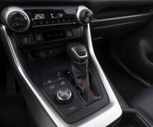 Suzuki Across Plug-in Hybrid i-AWD e-CVT Elegance