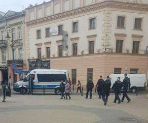 Siadł na ulicy i nie chciał zejść. Ekolodzy zorganizowali w Lublinie blokady