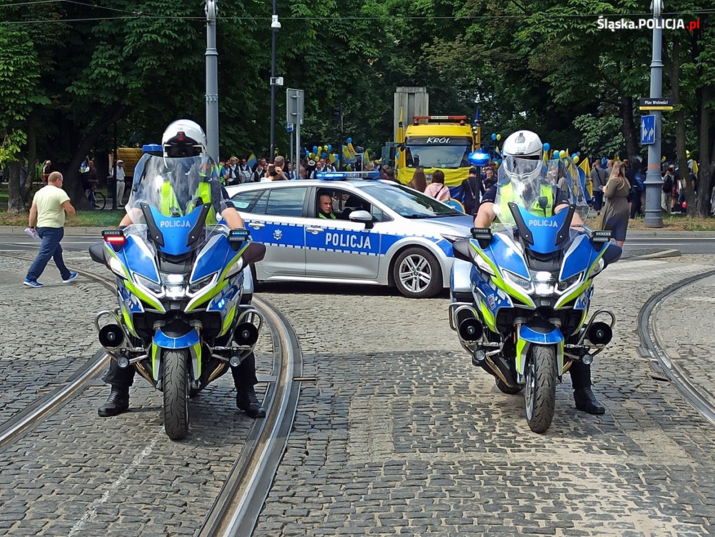 Nowe policyjne motocykle dostali policjanci w województwie śląskim