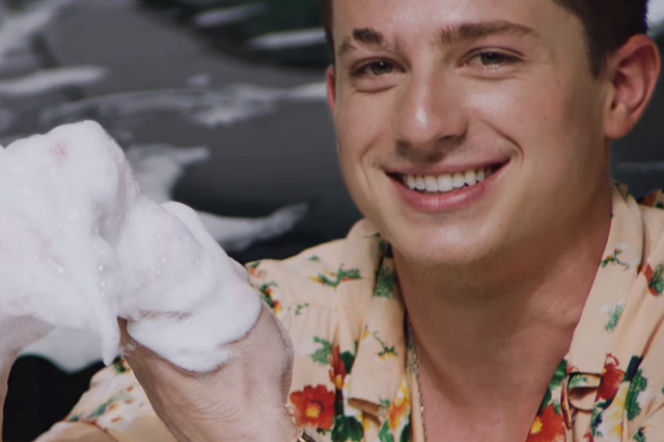 Charlie Puth, G-Eazy i Diplo w teledysku Charli XCX - Boys [VIDEO]	