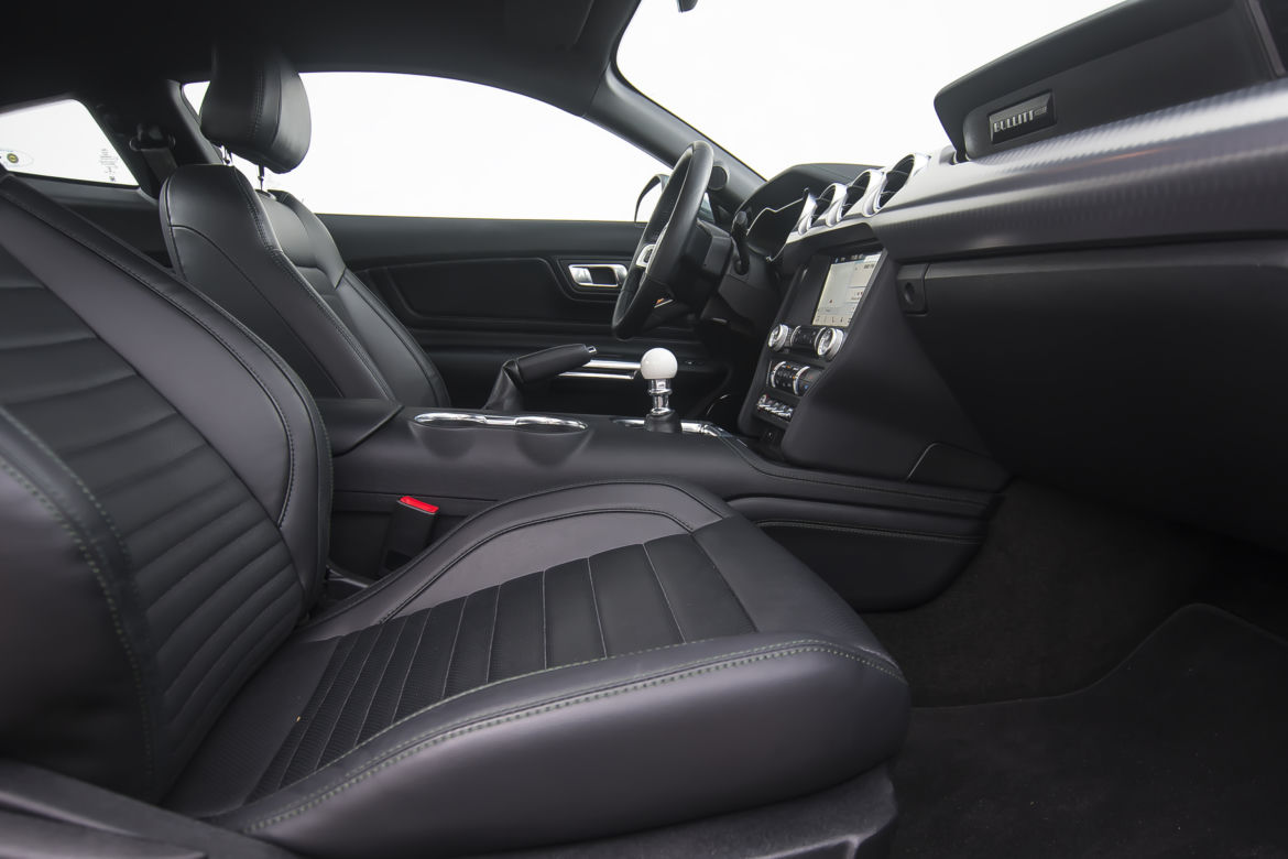Ford Mustang Bullitt 5.0 V8 6MT