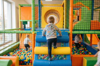 Najlepsze sale zabaw w Krakowie. TOP 10 miejsc polecanych przez rodziców