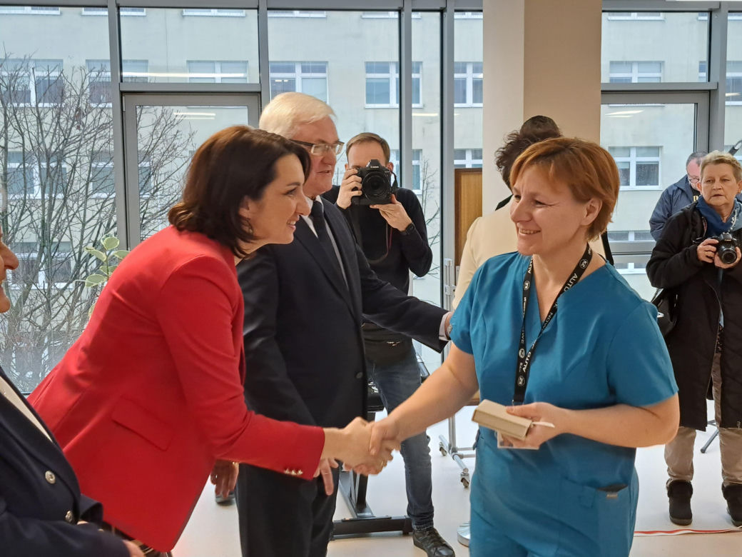 Remont Ośrodka Rehabilitacji i pokaz użycia egzoszkieletu - Szpital im. św. Łukasza w Tarnowie