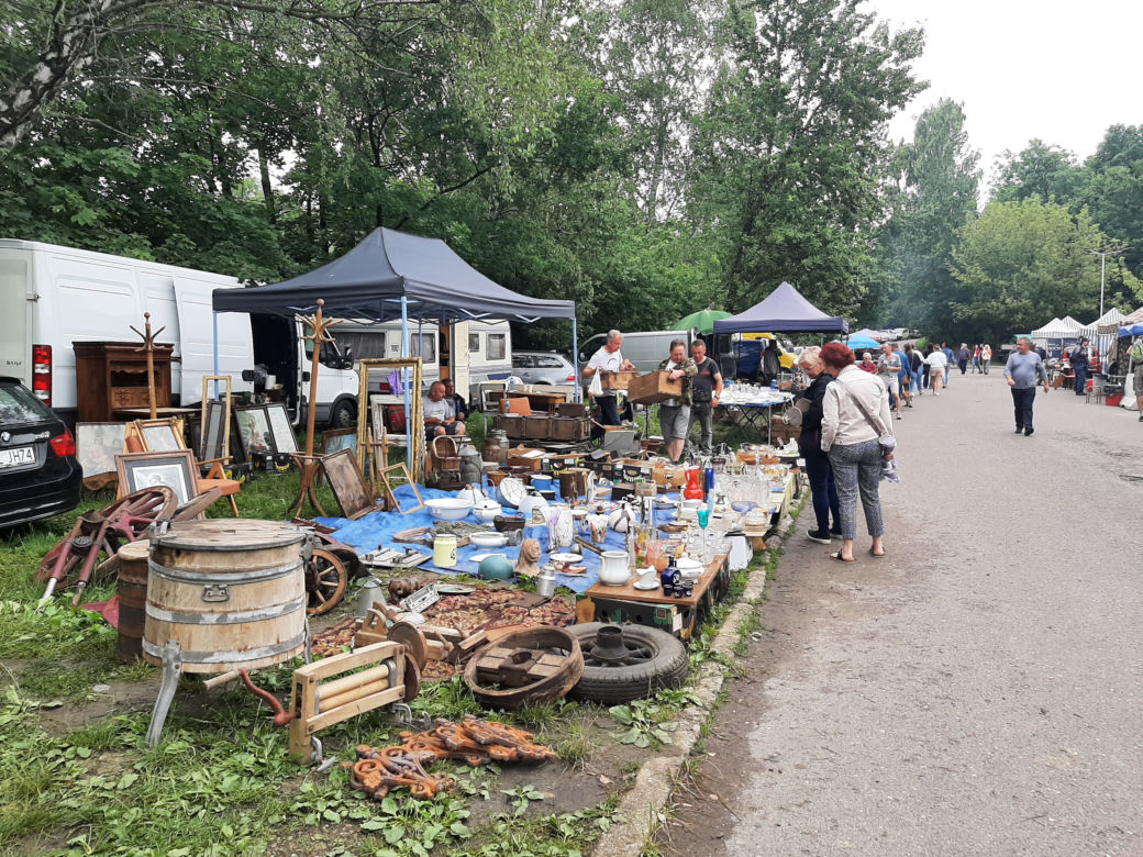 Na Bytomskim Jarmarku Staroci można kupić prawdziwe perełki