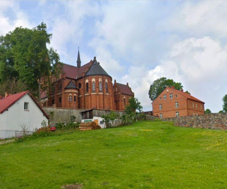 Najbardziej magiczna wieś w woj. warmińsko-mazurskim. Zdaniem AI "czuć tam wyjątkową atmosferę" 