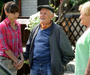 M jak miłość odc. 1007. Lucjan (Witold Pyrkosz), Barbara (Teresa Lipowska), Janka Buford  (Joanna Osyda)