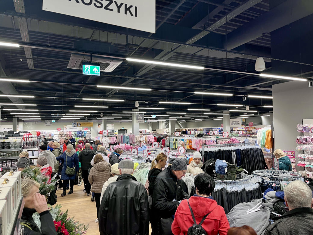 Tłumy na otwarciu sklepu Woolworth w Gorzowie