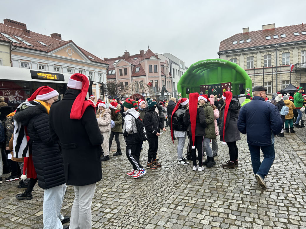 Mikołajki na Placu Wolności w Koninie