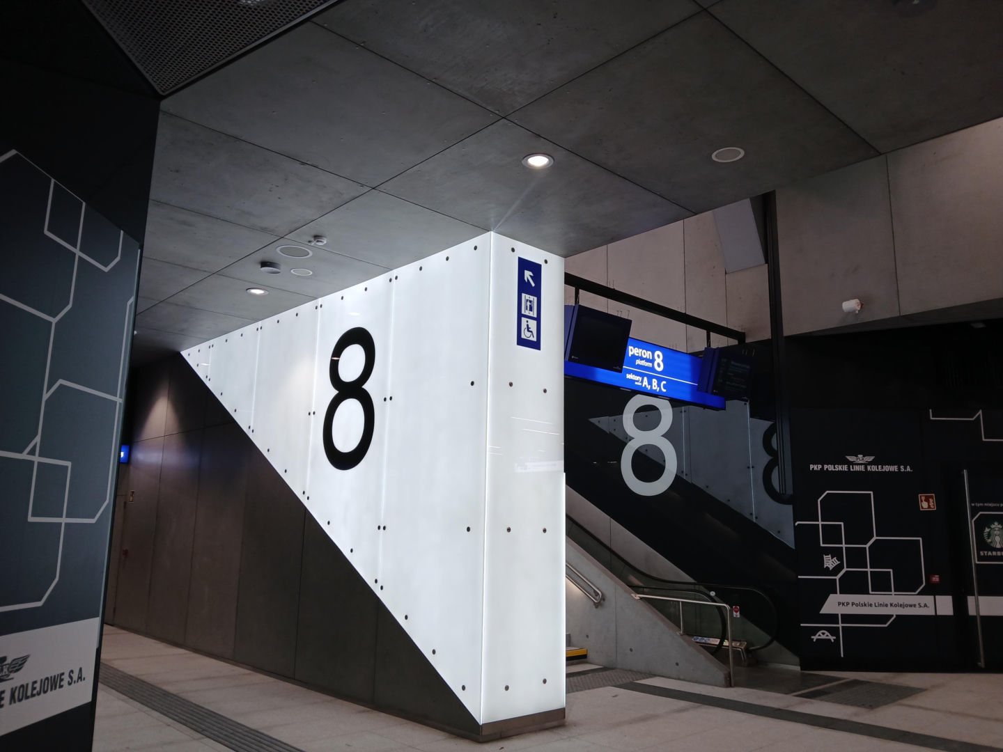 Dworzec kolejowy Warszawa Zachodnia po otwarciu