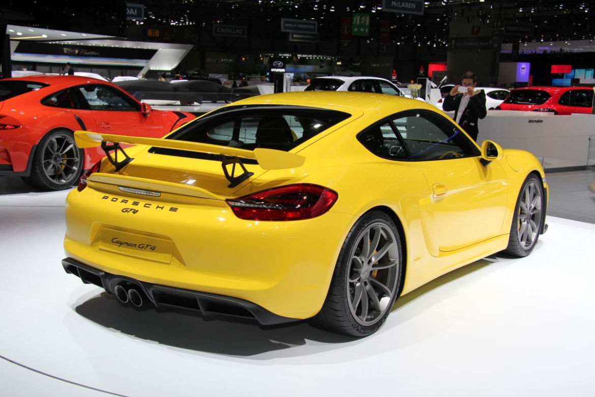 Porsche Cayman GT4