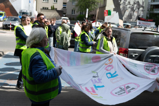 Dramat setek rodzin pod Warszawą! Nowa autostrada zburzy ich domy?! „Żyjemy na bombie”