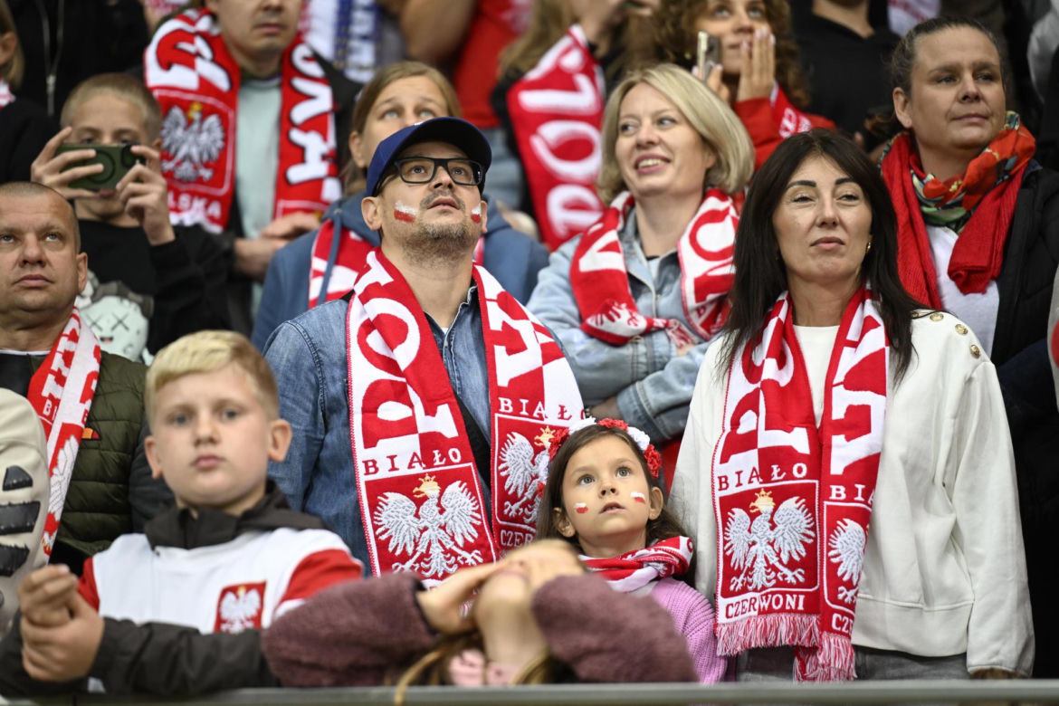 Kibice na meczu Polska - Rumunia. Znajdź się na zdjęciach z Narodowego!