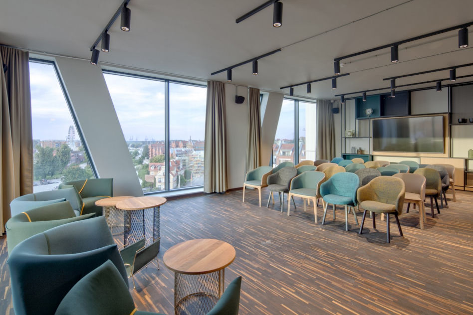 gdansk-holiday-inn-(fot-piotr-krajewski)-1-jpg-lq_54_W_3K2A2408 (Copy)