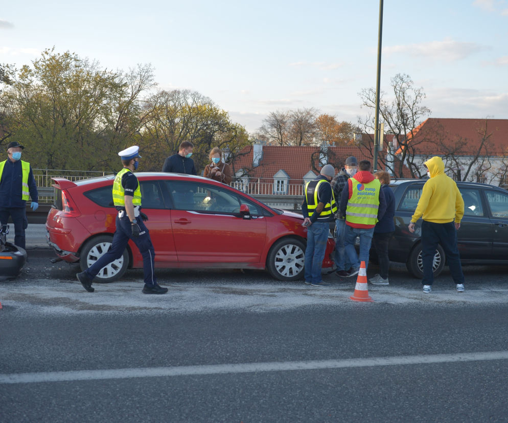 Karambol na Trasie Łazienkowskiej. Ogromny korek