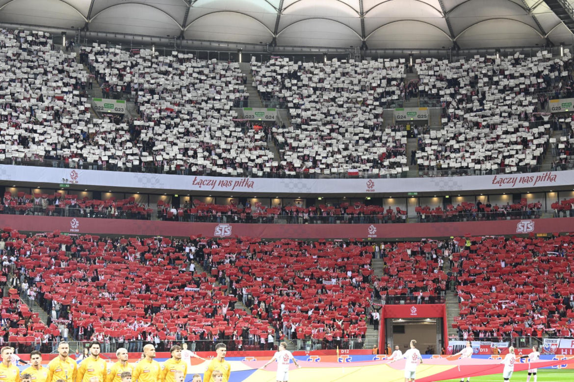 Pustki na trybunach na meczu Polska - Rumunia