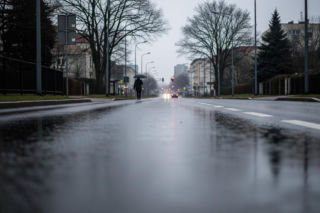 Deszczowa pobudka w Cieszynie. Czy słońce w końcu zwycięży 5 grudnia?