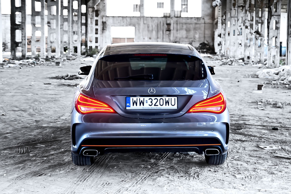 Mercedes-Benz CLA200 Shooting Brake OrangeArt
