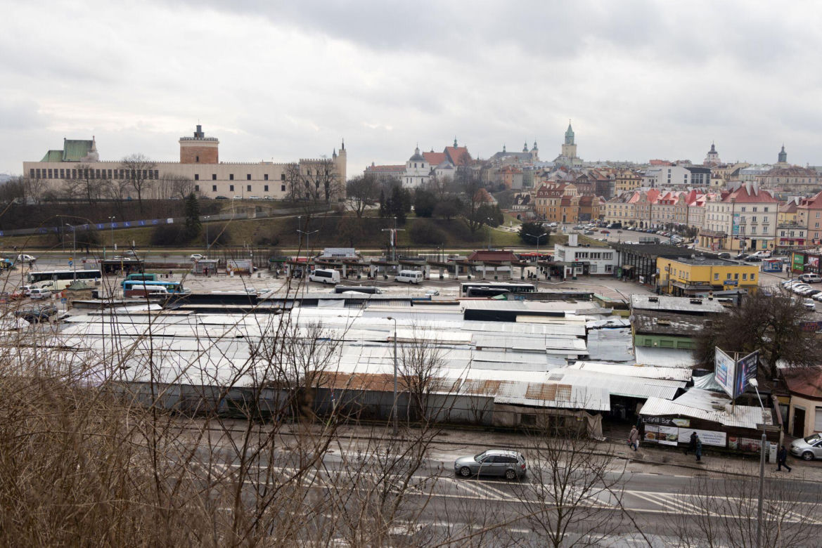 Tak wyglądało miejsce po zlikwidowanym targu przy ul. Ruskiej w Lublinie. Dziś jest tu parking
