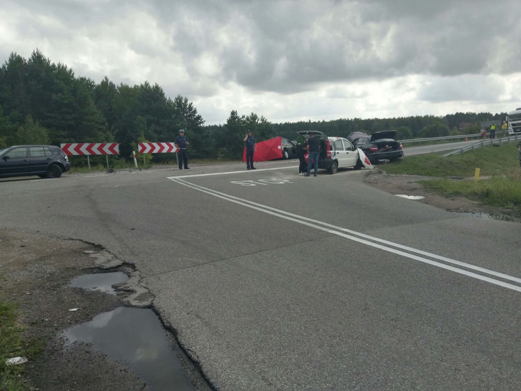 Podlaskie. Tragiczny wypadek na DK 19. Zginęły dwie kobiety [ZDJĘCIA]